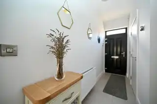 9 Brooke Hall MewsImage 2