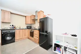 Apt 3, 1 Woodcot AvenueImage 4