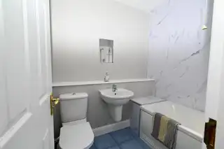 Apt 18C Hillsborough RoadImage 9