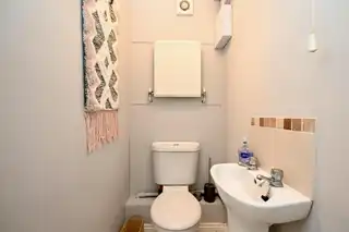 2 Chichester Park NorthImage 8