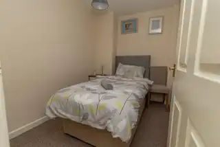 12 Syenite PlaceImage 17