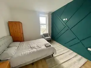 9 Ebrington Terrace Room LetImage 15