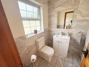 Knowehead RoadImage 10