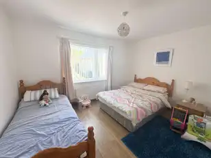 Malin HeadImage 10
