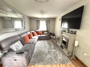 33 Shackleton CrescentImage 3