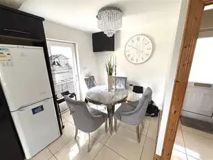 33 Shackleton CrescentImage 6