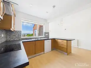 29 Beechgrove ParkImage 9