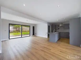 12 Glennor CrescentImage 4