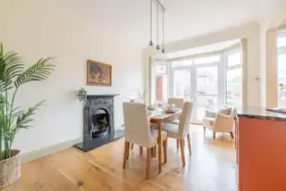 8 Ravensdene CrescentImage 7