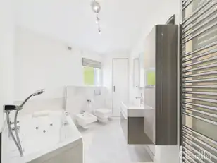 Apt 3 Clanbrassil CourtImage 21