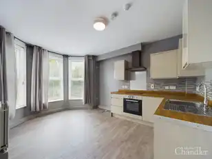 Flat 2 90 University AvenueImage 6
