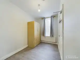 Flat 2 90 University AvenueImage 9