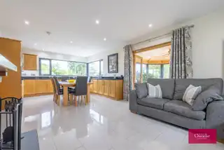 41 Lisleen Road SouthImage 9