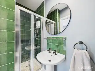Apt 2 16 Annadale AvenueImage 10