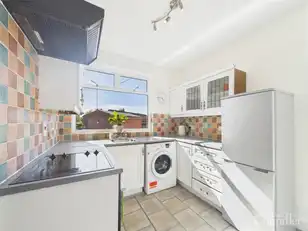 16 Glendale Avenue SouthImage 6