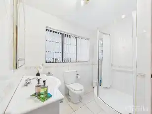 13 Finsbury CrescentImage 7