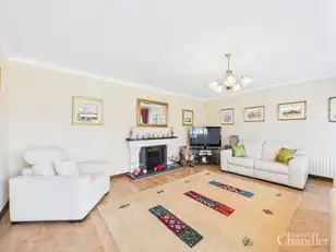 13 Finsbury CrescentImage 4