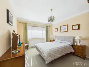 13 Finsbury CrescentImage 6