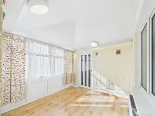 17 Glenholm ParkImage 6