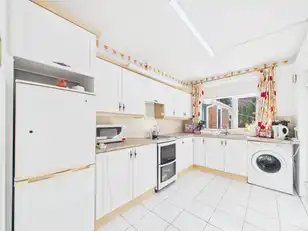 17 Glenholm ParkImage 5