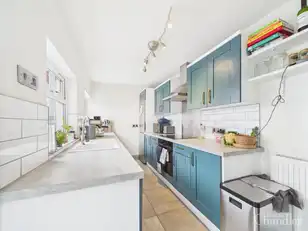 62 Ravenhill AvenueImage 8