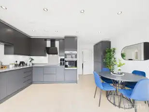 4 Baronsgrange RiseImage 7