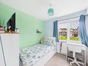 16 Meadowvale AvenueImage 9