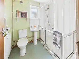 8 Dundela CourtImage 6