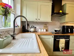 25 Hamlet WalkImage 9