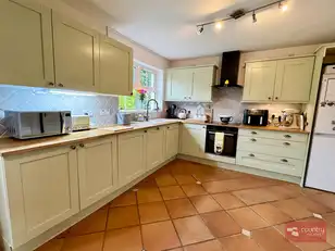 25 Hamlet WalkImage 8