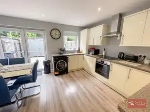 27 Gullivers LaneImage 7