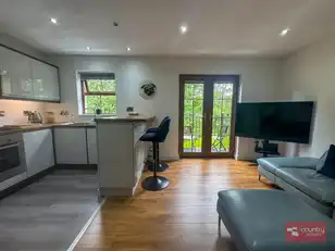 12 Abercorn SquareImage 12