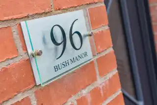 96 Bush ManorImage 3