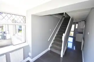 4 HillviewImage 3