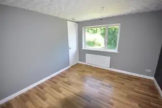 4 HillviewImage 12