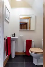 1 Fox LodgeImage 24