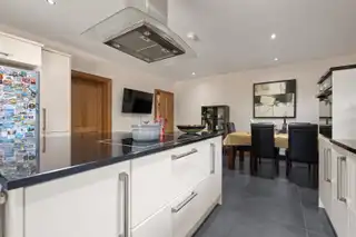 1 Fox LodgeImage 20
