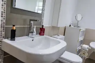 1 Fox LodgeImage 47