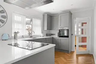 14 Grove HeightsImage 11