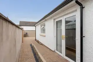 14 Grove HeightsImage 33
