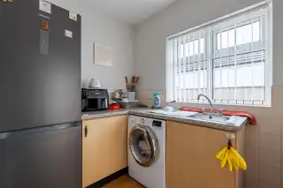 14 Grove HeightsImage 17