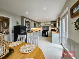 4 Fernridge AvenueImage 15