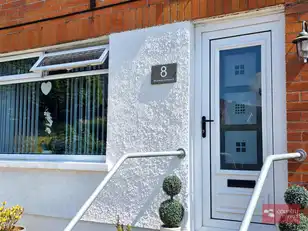8 Coolehill CrescentImage 3