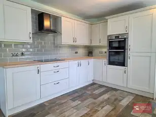 12 Brackens DaleImage 22