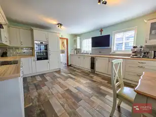 12 Brackens DaleImage 19