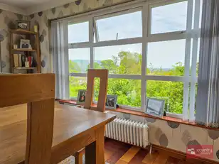 12 Brackens DaleImage 17