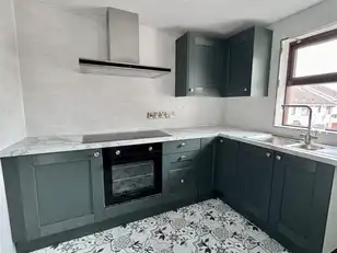 24D Cloyne CrescentImage 9