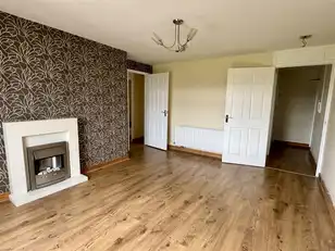 24D Cloyne CrescentImage 6