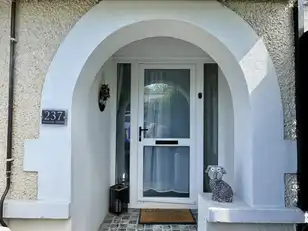 237 Antrim RoadImage 4
