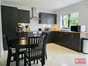 16 Chantry GardensImage 15